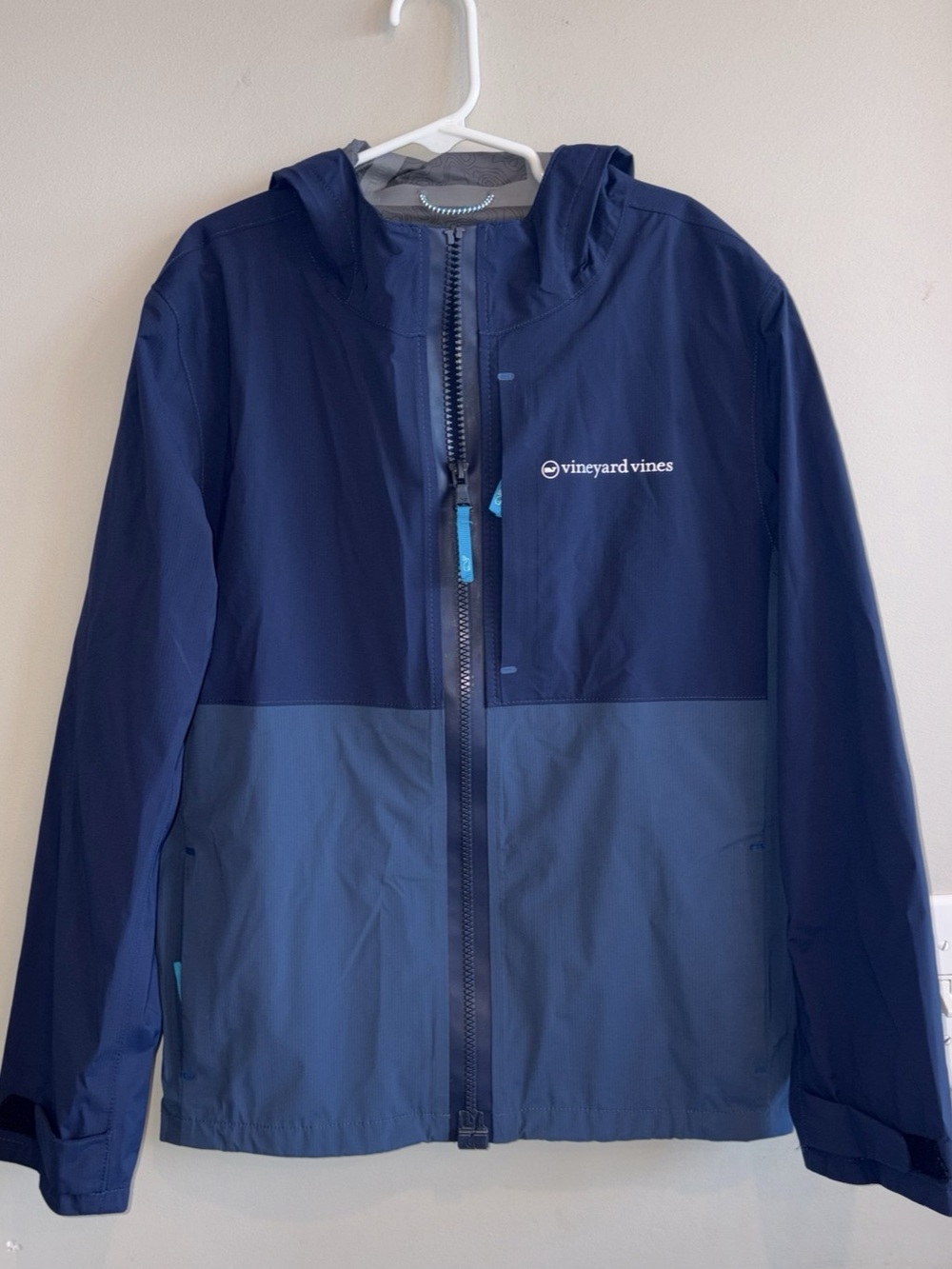 Vineyard Vines Performance On-The-Go Packable Rain Jacket Blue Boys Size S (8)